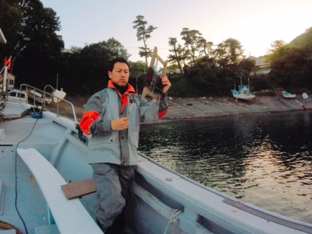 海遊び －イカ釣り！－｜カナキタと遊ぶ